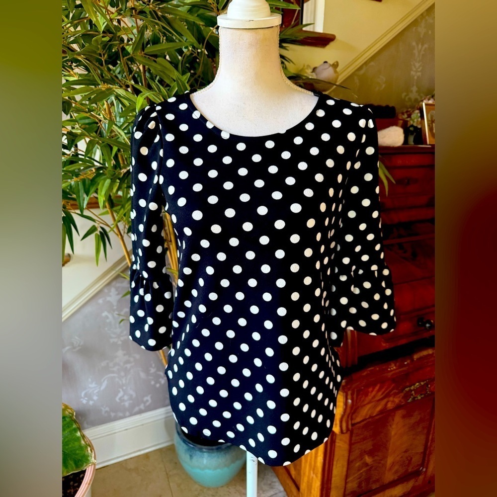 Green Envelope , Los Angeles, ladies crewneck black/ white polkadot shirt Small - Picture 3 of 8
